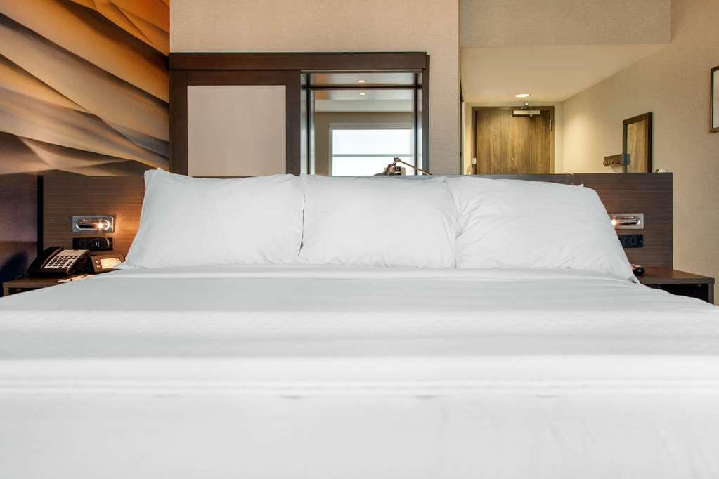 Cambria Hotel Manchester South Windsor 객실 사진