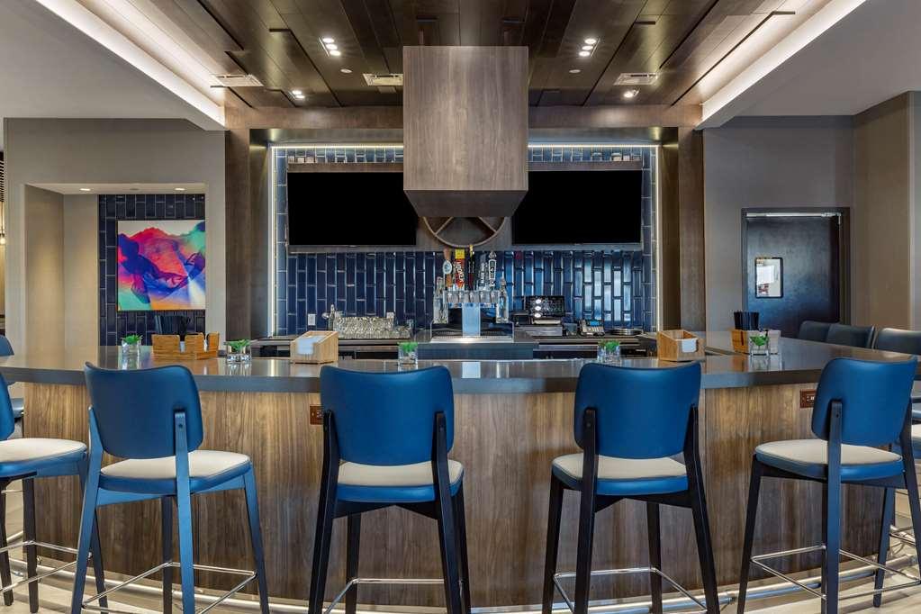 Cambria Hotel Manchester South Windsor 레스토랑 사진