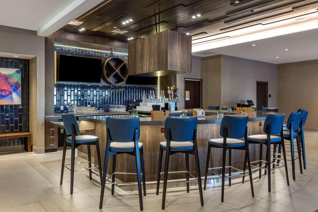 Cambria Hotel Manchester South Windsor 레스토랑 사진