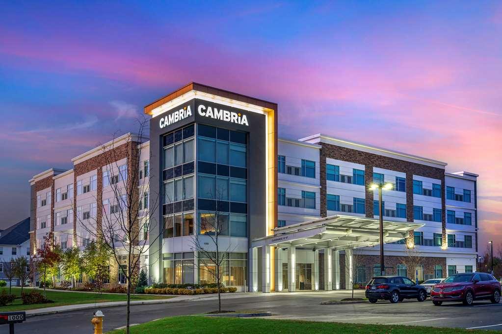 Cambria Hotel Manchester South Windsor 외부 사진